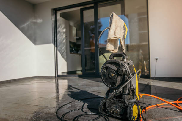 Best Animal Enclosure Cleaning  in Sanger, CA